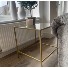 Журнальный квадратный столик со столешницей из закалённого стекла и металлическим каркасом KN07 